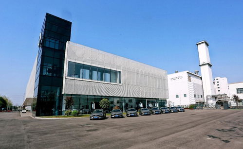 探索沃爾沃工廠, 嘗嘗 最貴的 成都特產(chǎn)